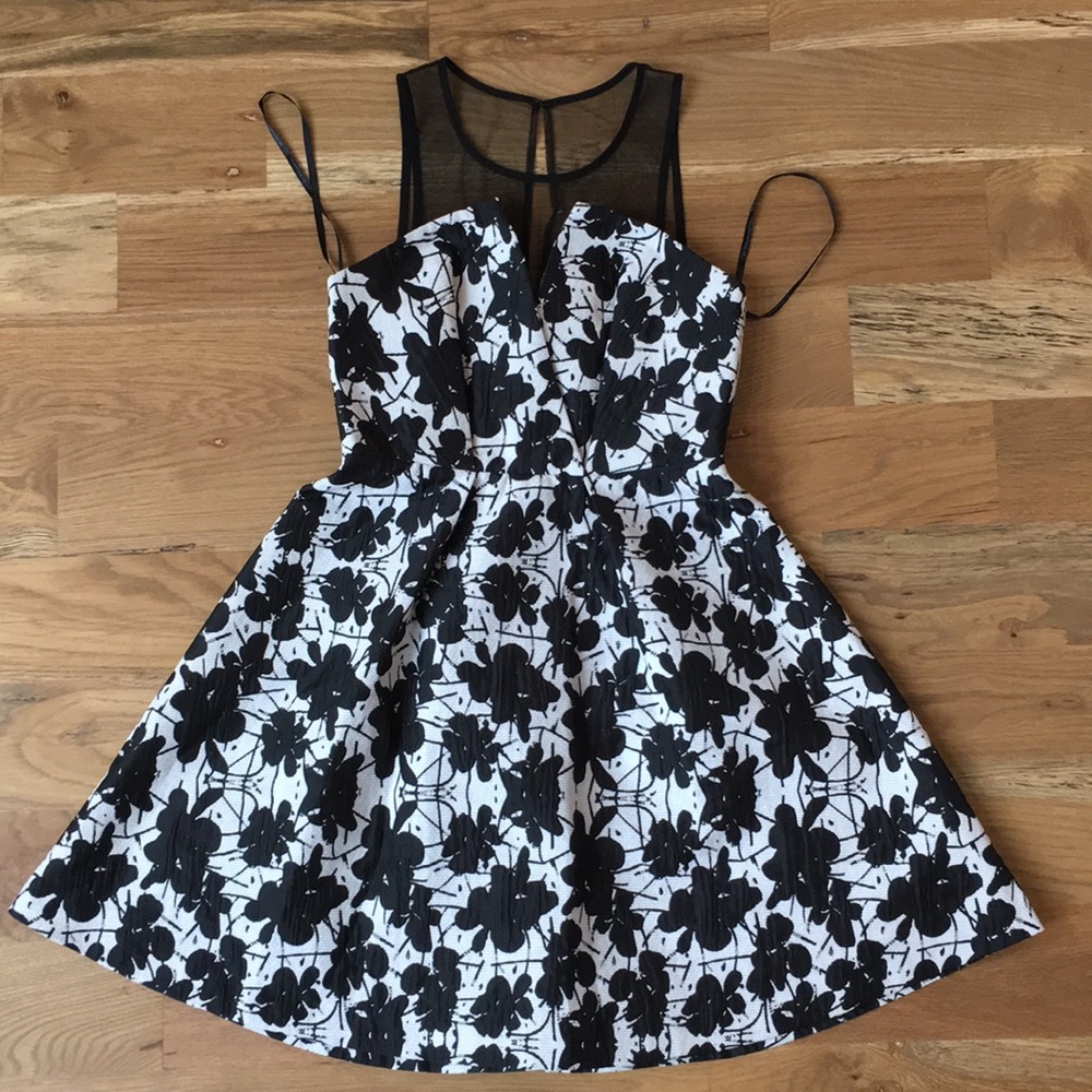 BCBGeneration cocktail dress 6